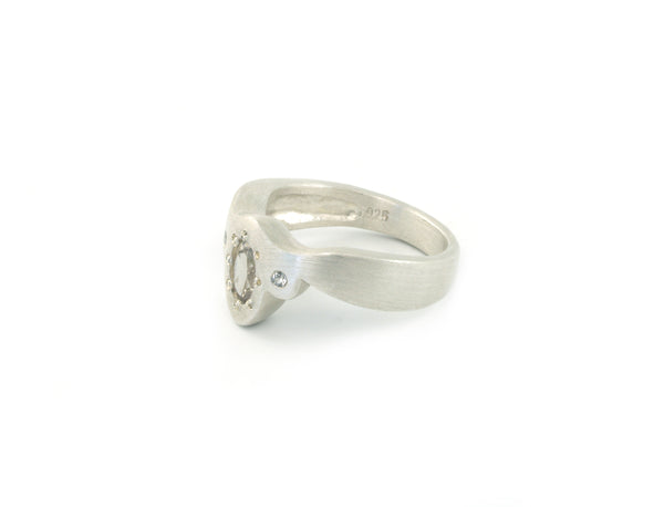 Picot Ring with Csarite