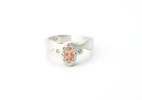Picot Ring with Oregon Sunstone
