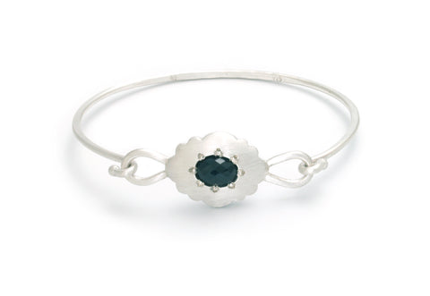 Scallop Oval Bracelet in Argentium Sterling Silver with Australian Spinel