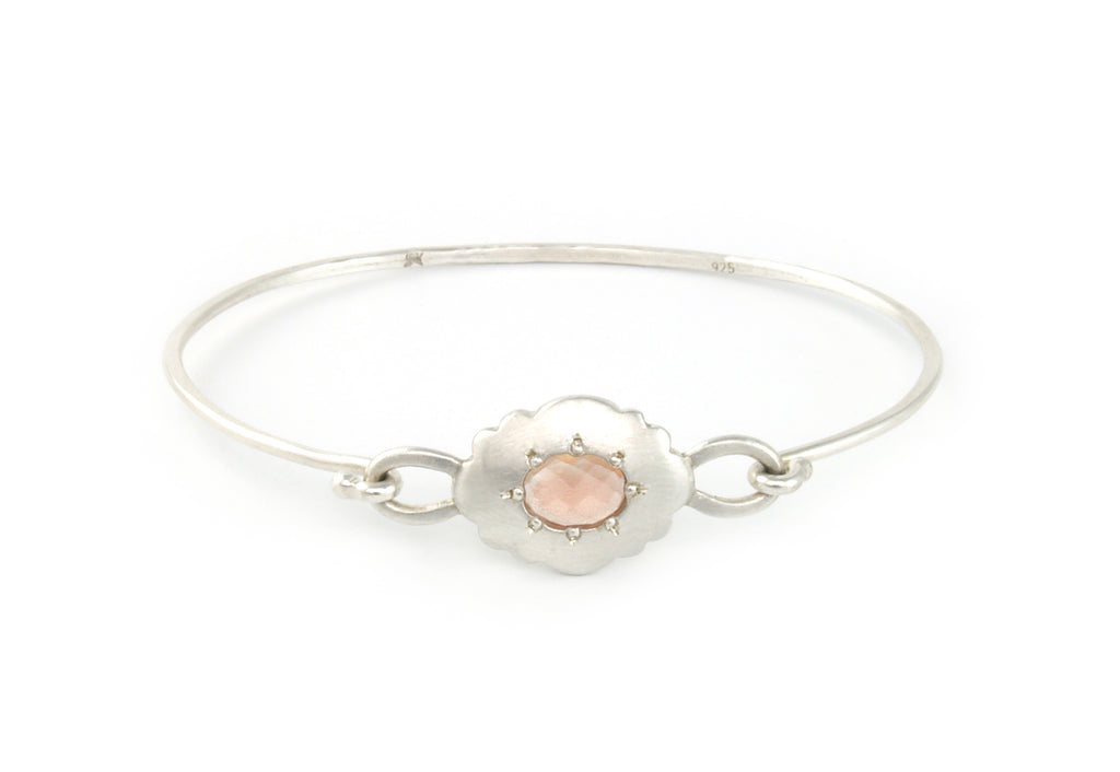 Scallop Oval Bracelet in Argentium Sterling Silver with Oregon Sunstone