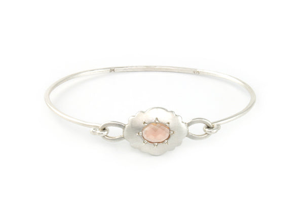 Scallop Oval Bracelet in Argentium Sterling Silver with Oregon Sunstone