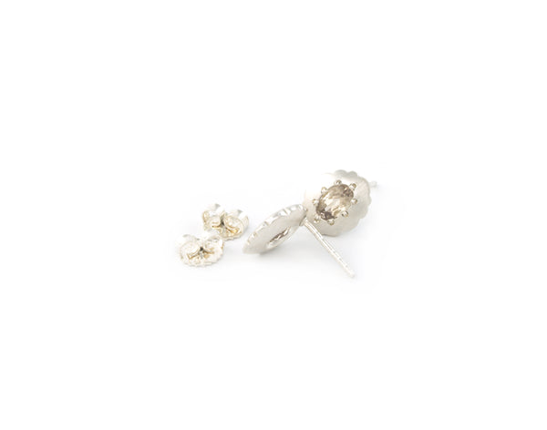 Scallop Oval Studs with Csarite