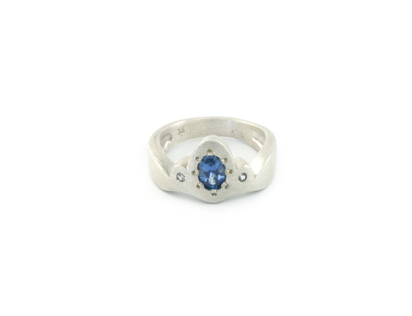Picot Ring with Montana Sapphire - Silver