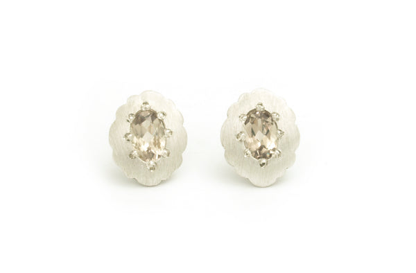 Scallop Oval Studs with Csarite